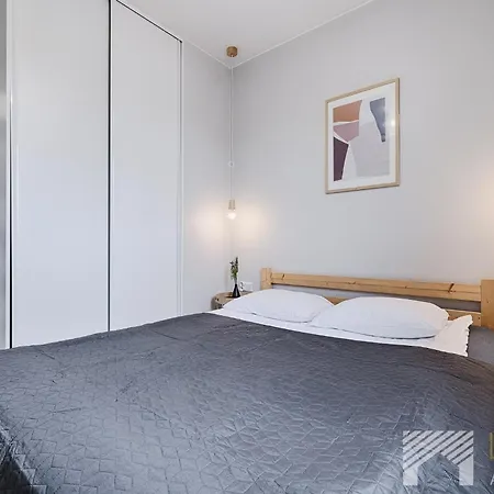 Park Supreme By Lookap * وودج